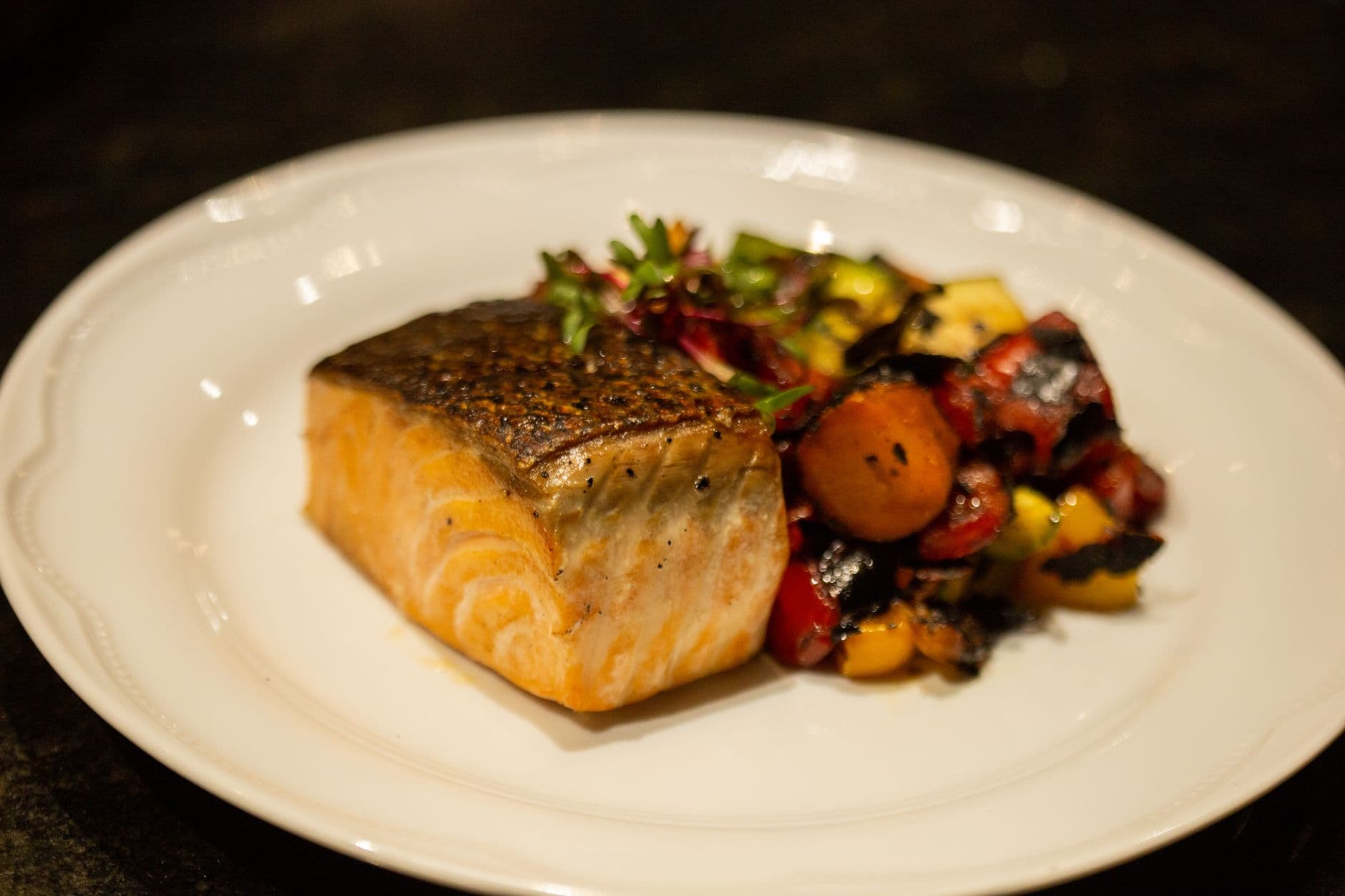 Lachs mit Gemüse